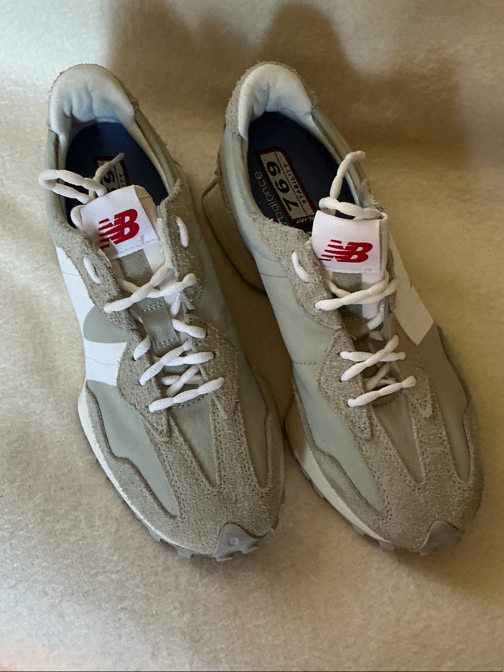 New Balance Womens Athletic Sneakers in Beige and White with Red Logo